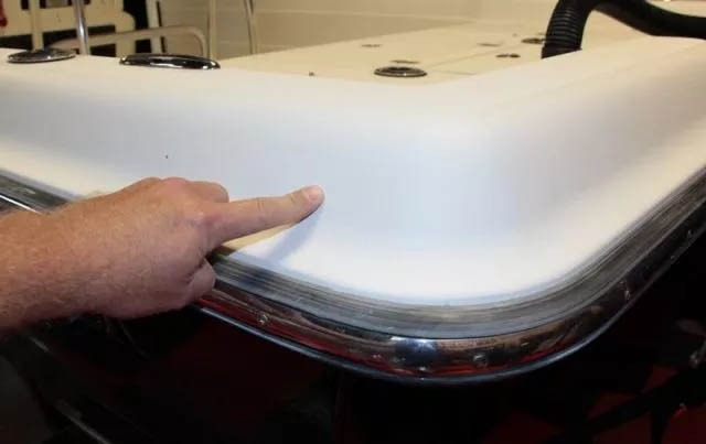 膠衣的耐水性、耐候性、批次間質量穩定性等等都直接決定了它自身的品質