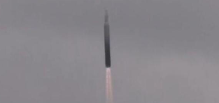 碳纖維復合材料的技術壁壘難道真的難以逾越嗎？俄羅斯軍工在碳纖維材料應用方面的成功突破在更深層次上說明了，碳纖維技術壁壘重重，但并非無法逾越