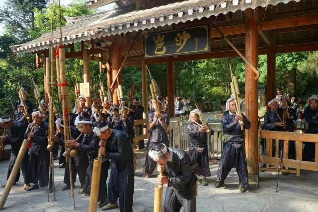 蘆笙迎賓，浩浩蕩蕩